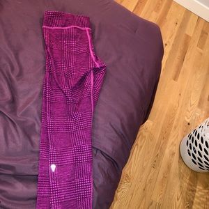 Ivivva Reversible Pink leggings
